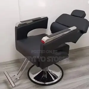 Professional Luxury Barber Chair – Premium Salon Seating