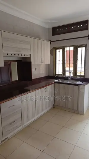 7bdrm Bungalow in Ntinda Kalinabiri, Nakawa for rent