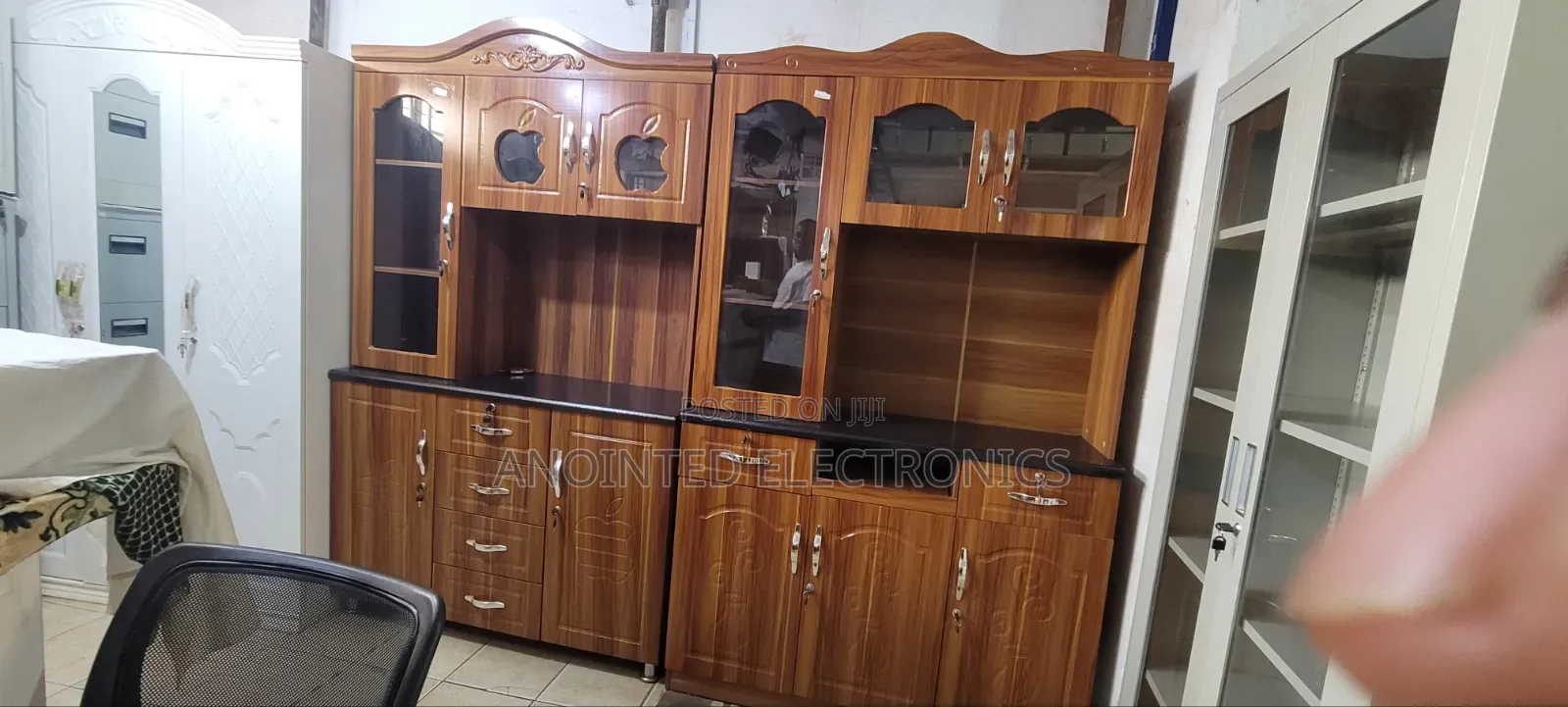 Kitchen and Cupbord