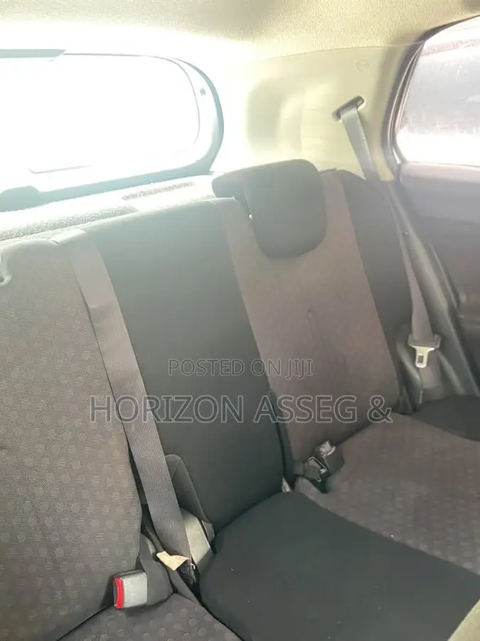 Toyota IST 2009 Silver