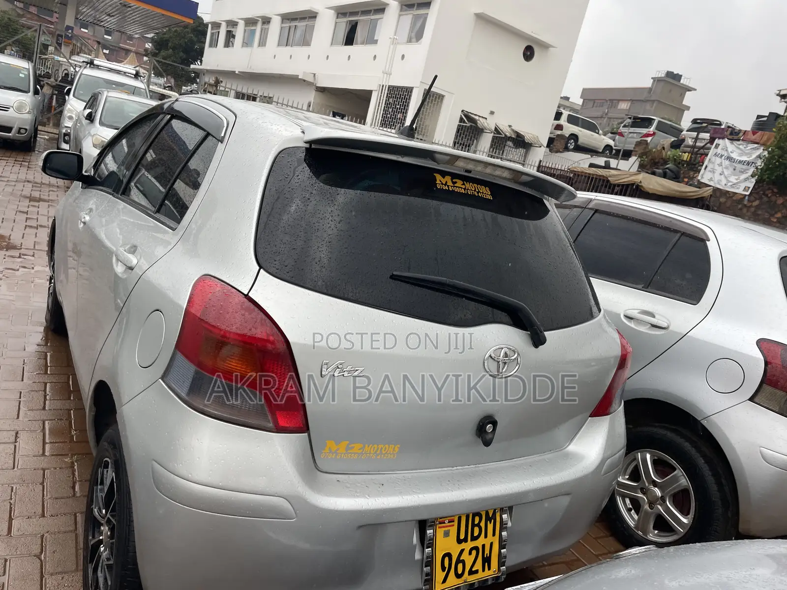 Toyota Vitz 2008 Silver