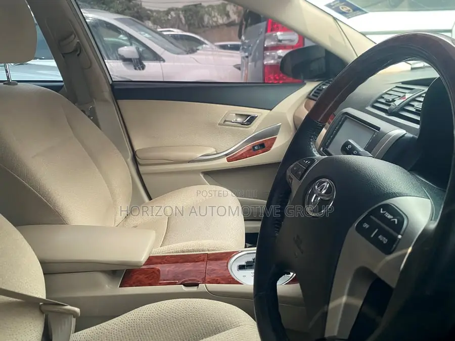 Toyota Premio 1.5 FWD 2010 White