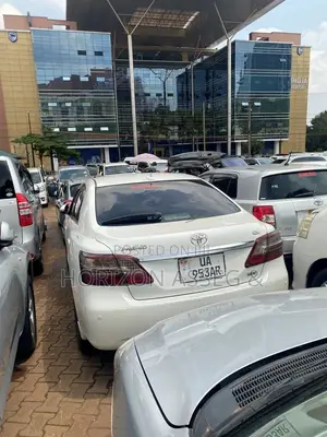 Toyota Premio 1.5 FWD 2010 White