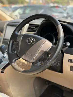 Toyota Alphard 2.4 Petrol AWD 2013 White