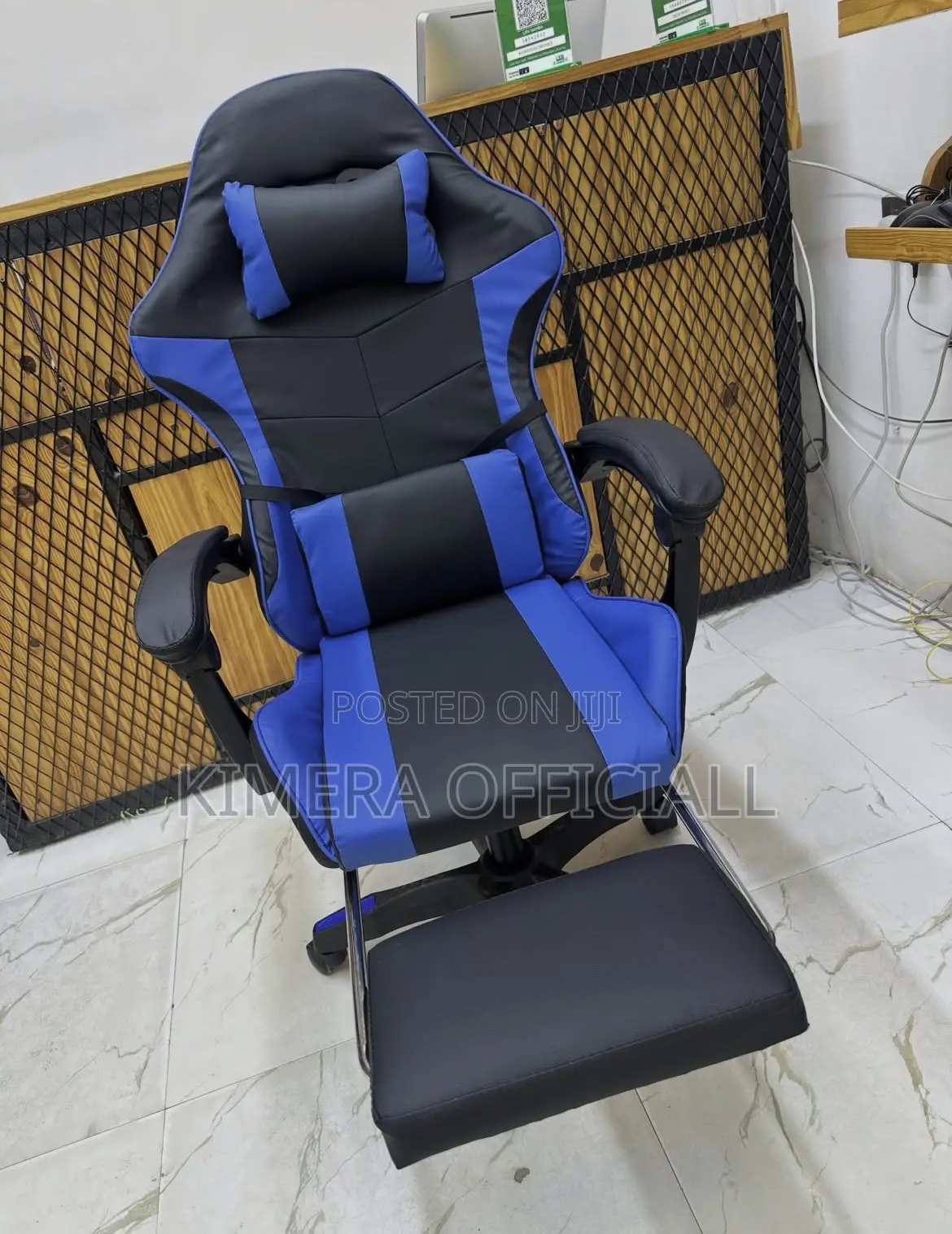 Brand New Gaming Chairs: Play Fifa Comfortably While Rain Falls