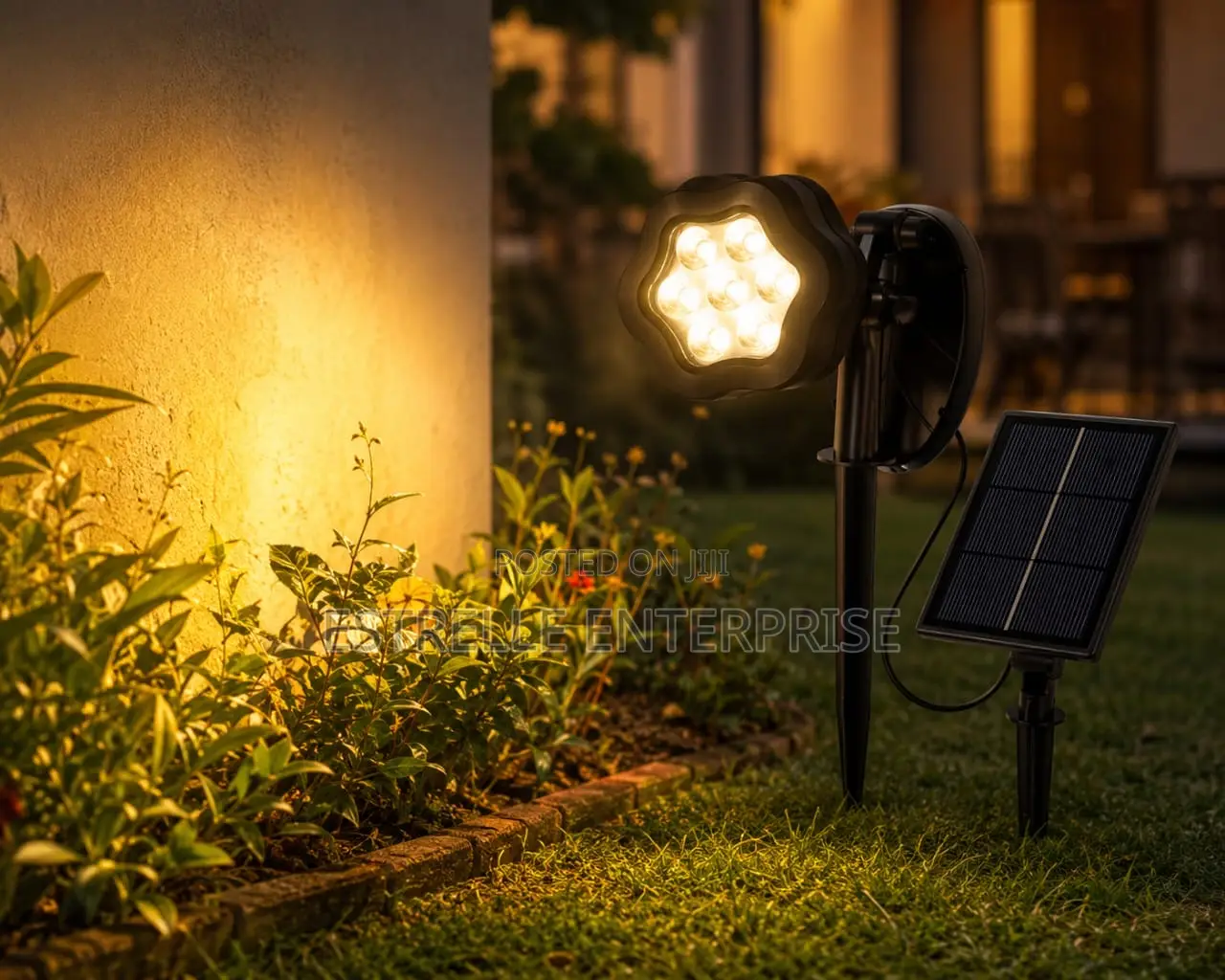 7w Solar Garden /Compound Light for Fences, Pathway