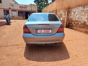 Mercedes-Benz C200 2008 Gray