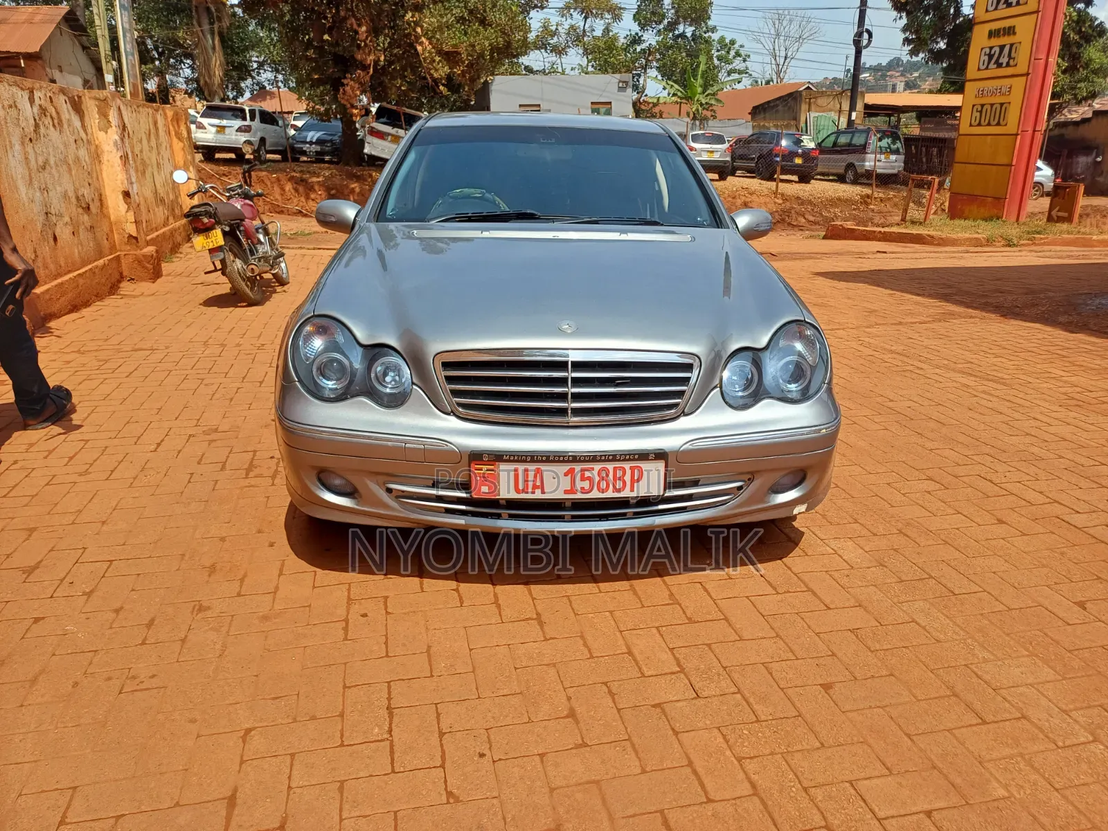 Mercedes-Benz C200 2008 Gray