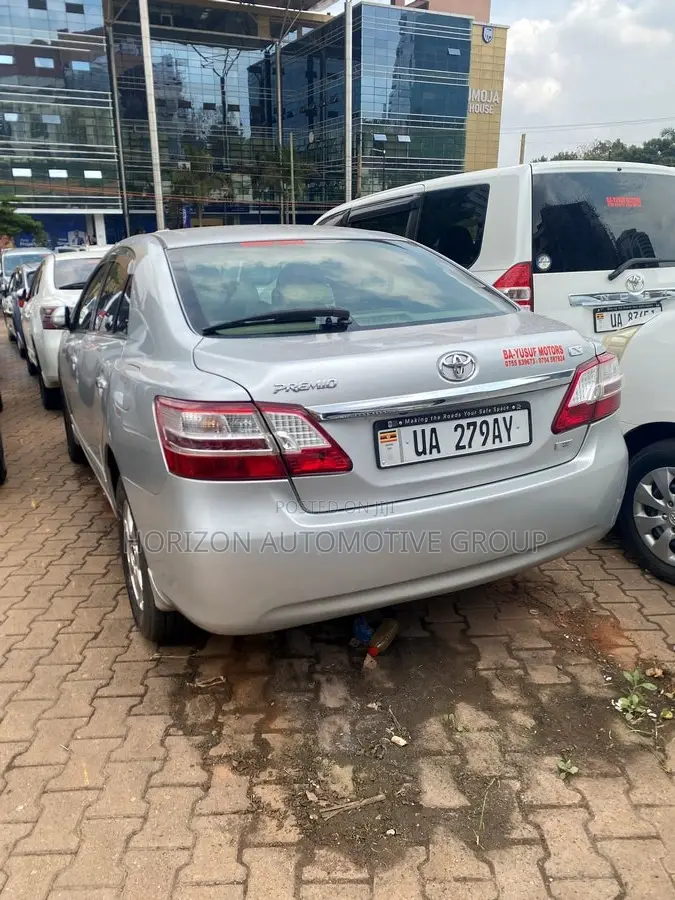 Toyota Premio 1.5 FWD 2011 Silver