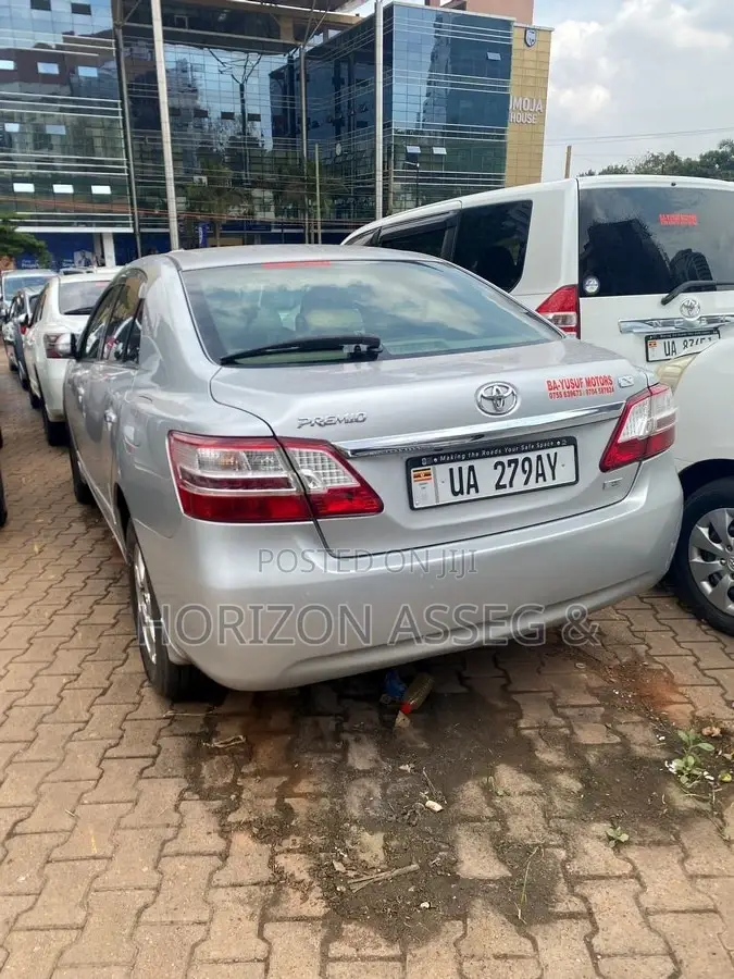 Toyota Premio 1.5 FWD 2011 Silver