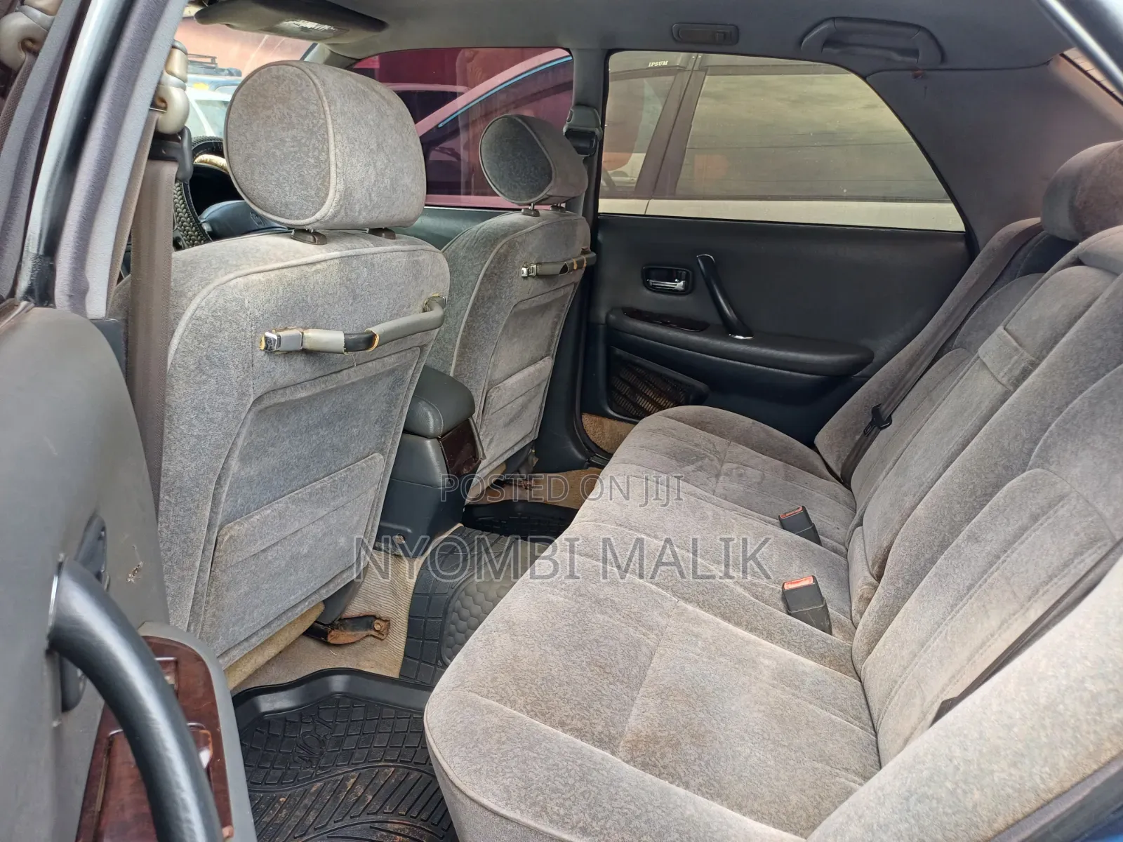 Toyota Crown 1996 Blue