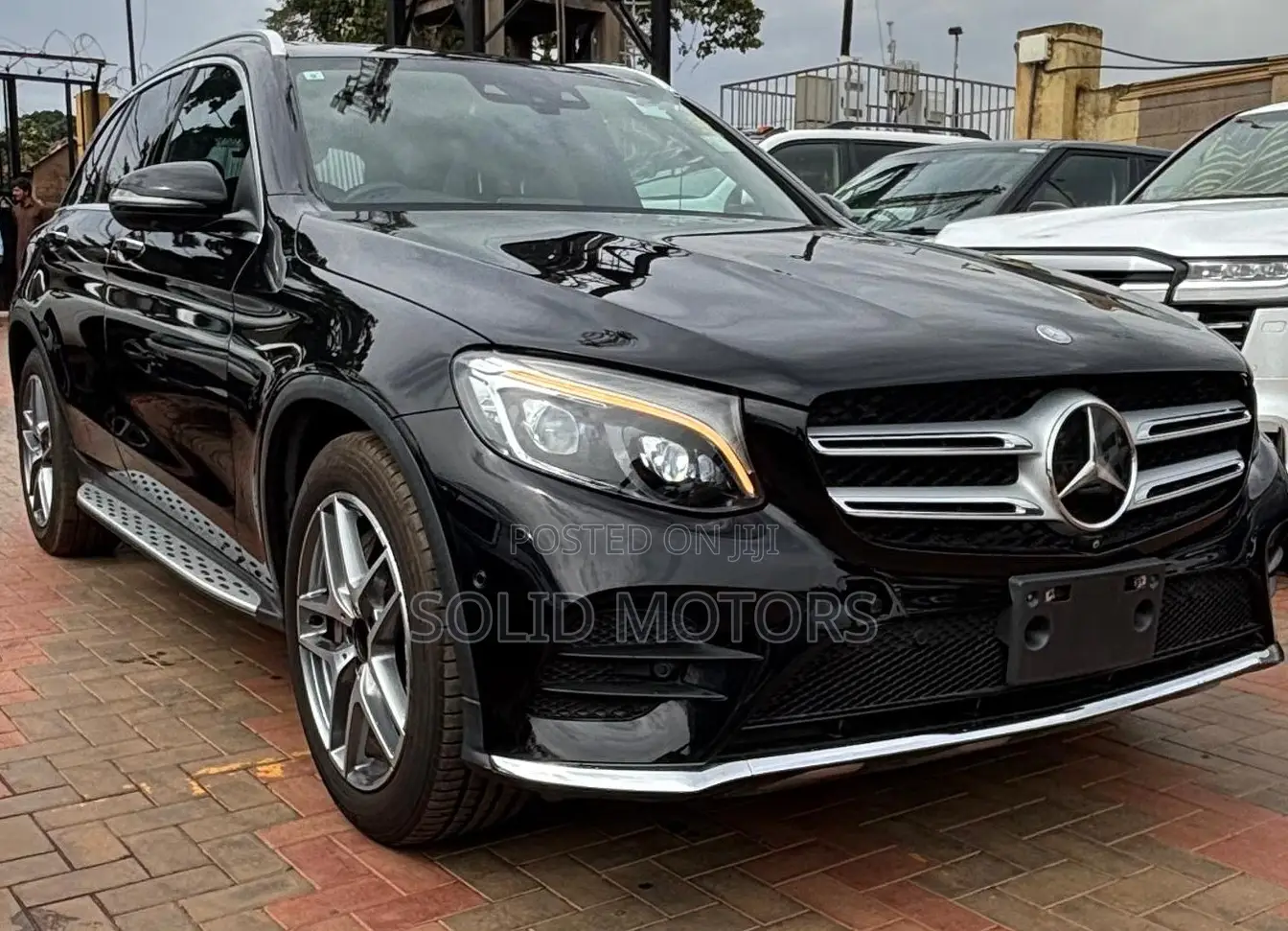 Mercedes-Benz GLC-Class GLC250 Sport Utility 4-Door (2.0L, 4cyl Turbo) Black