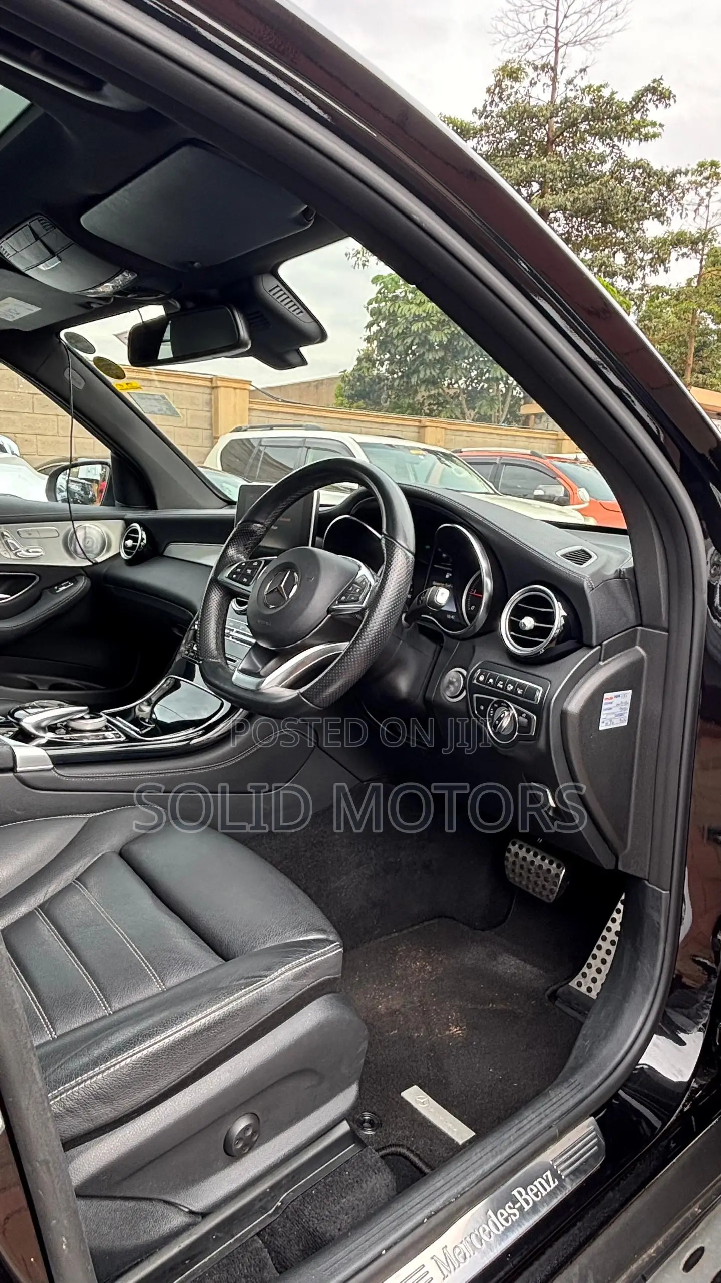 Mercedes-Benz GLC-Class GLC250 Sport Utility 4-Door (2.0L, 4cyl Turbo) Black