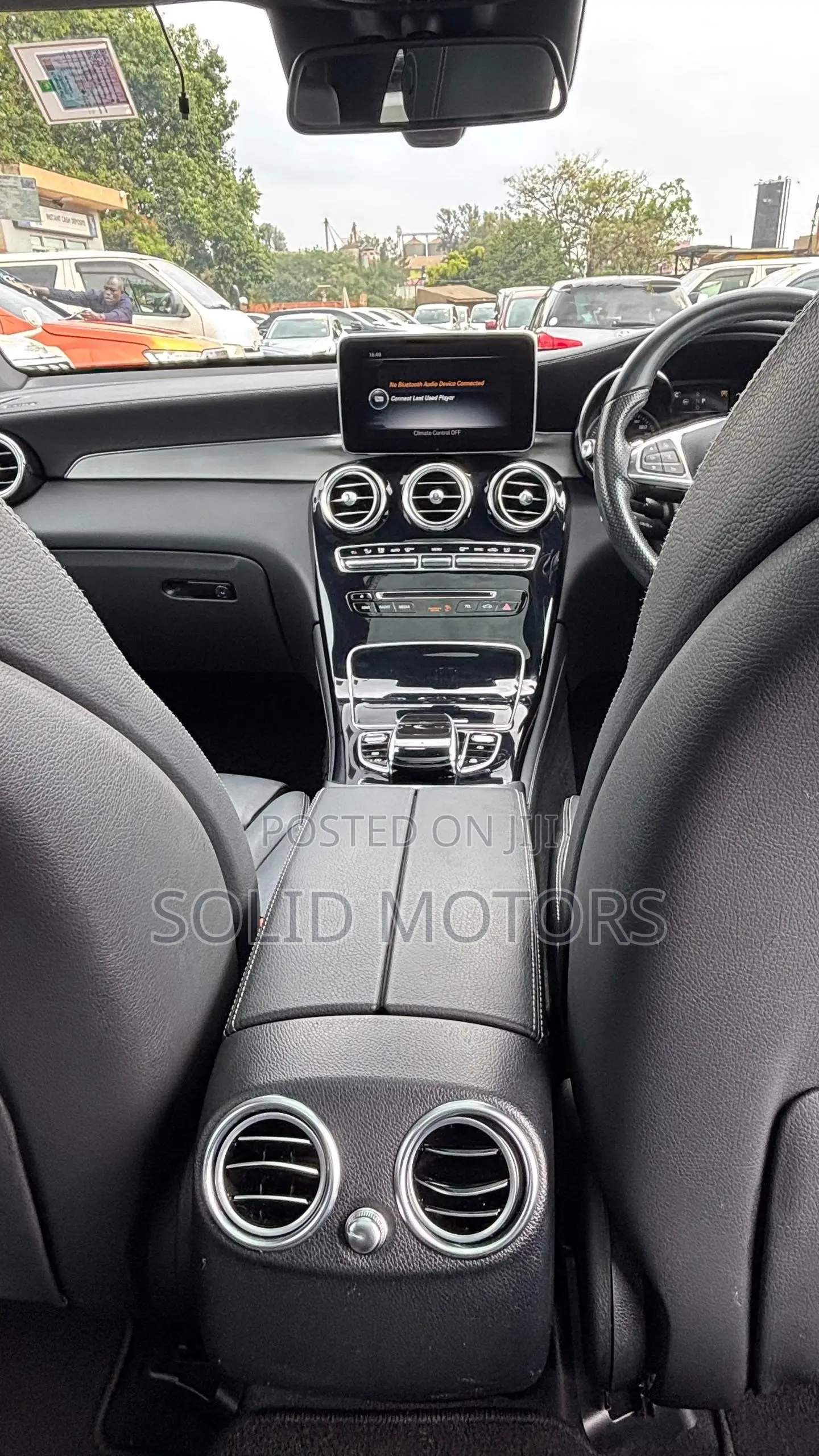 Mercedes-Benz GLC-Class GLC250 Sport Utility 4-Door (2.0L, 4cyl Turbo) Black