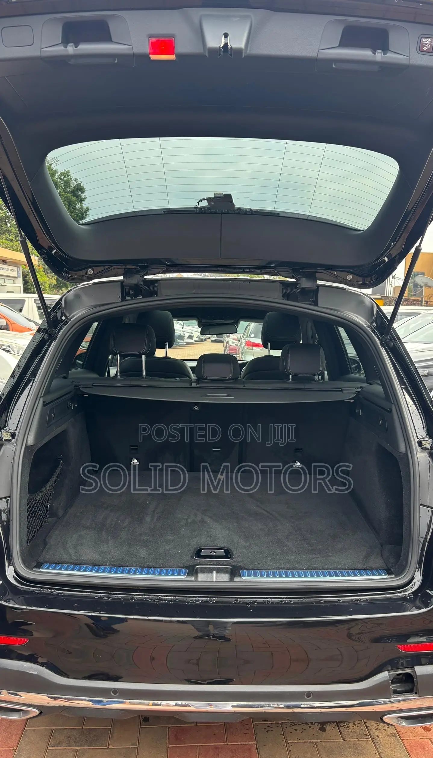 Mercedes-Benz GLC-Class GLC250 Sport Utility 4-Door (2.0L, 4cyl Turbo) Black