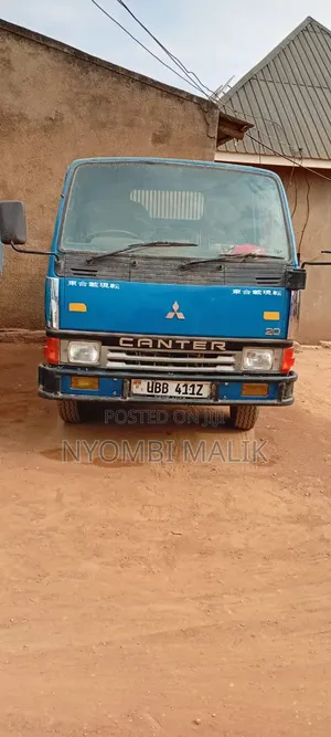 Canter Tipper 32