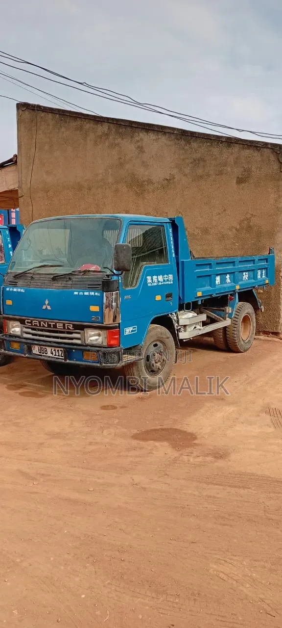 Canter Tipper 32