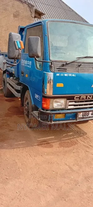 Canter Tipper 32