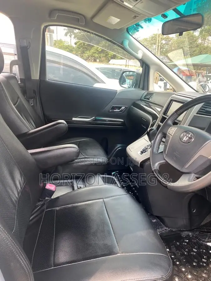 Toyota Alphard 2012 White