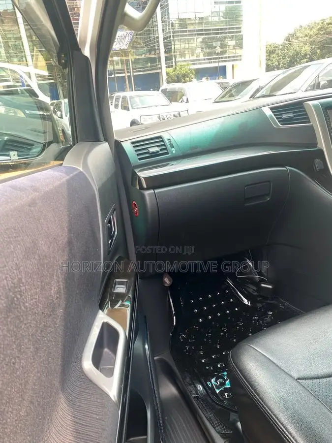 Toyota Alphard 2012 White