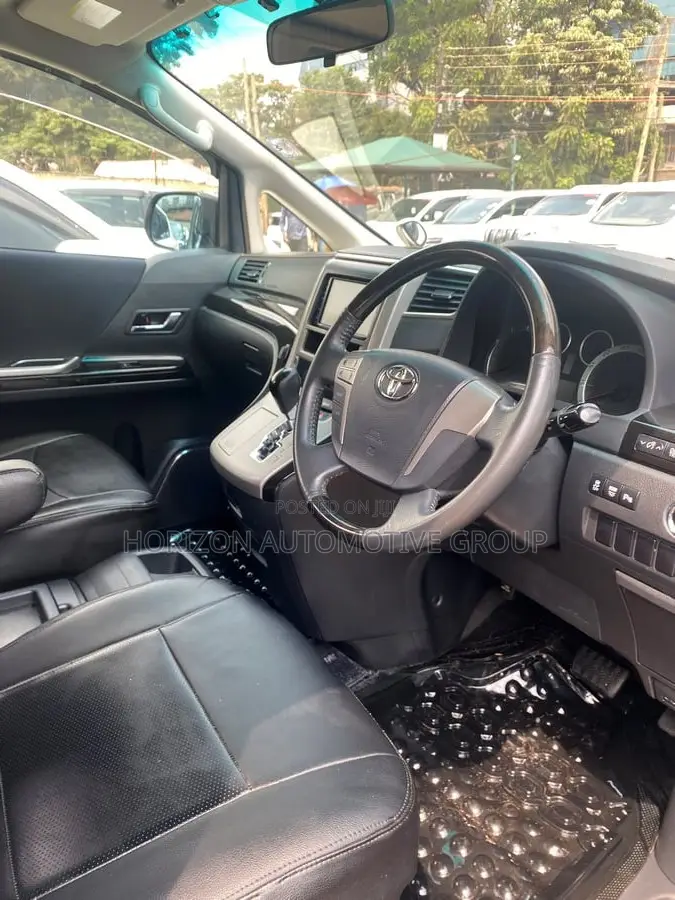 Toyota Alphard 2012 White