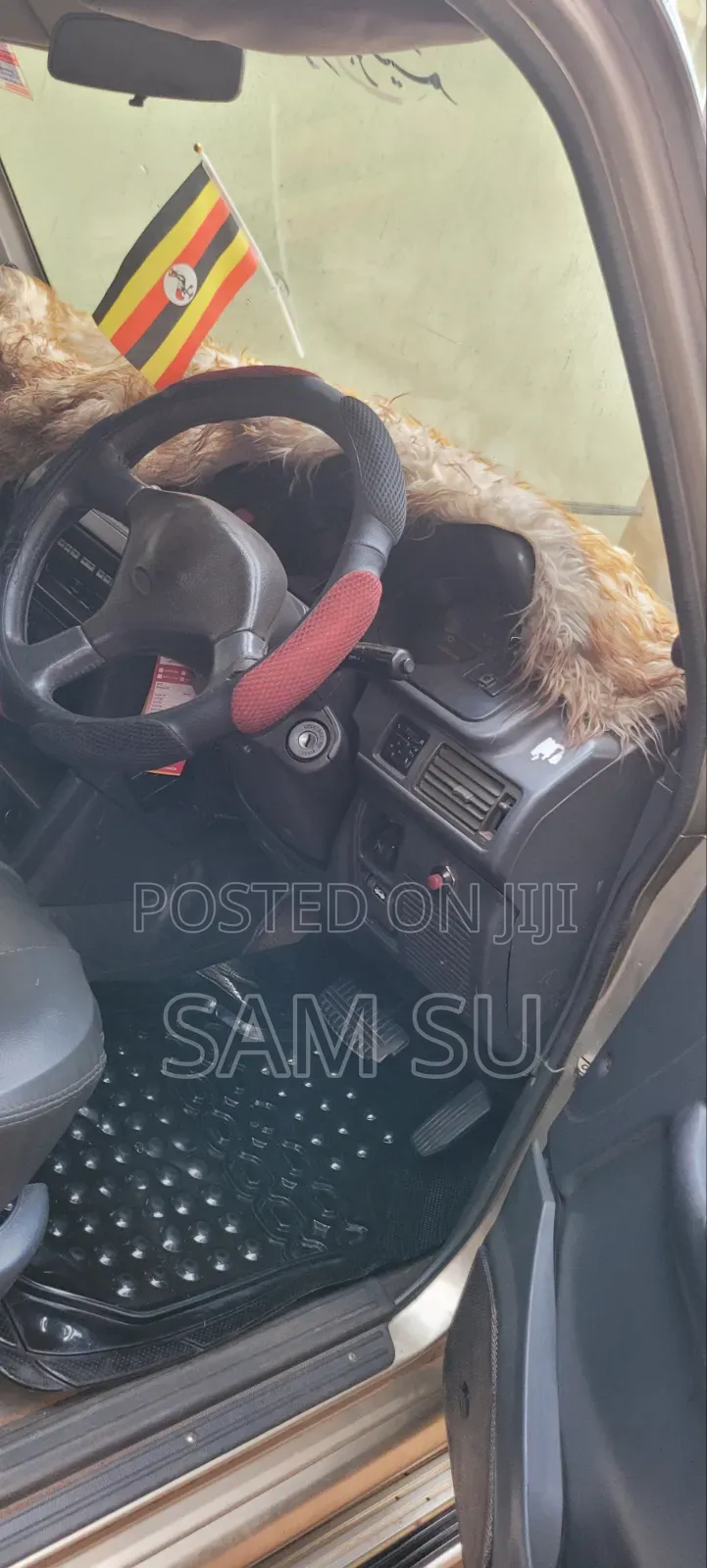 Mitsubishi Pajero 1999 Gold