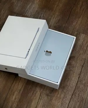 Laptop Apple MacBook Air 16GB Apple M4 SSD 256GB