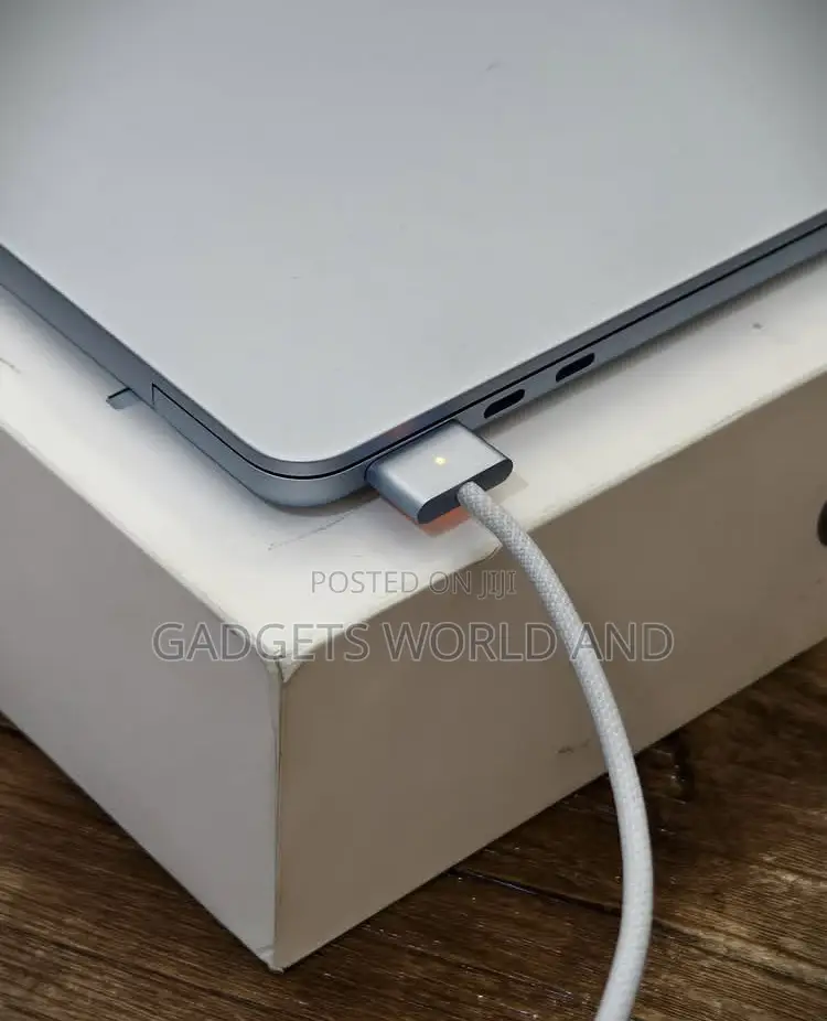 Laptop Apple MacBook Air 16GB Apple M4 SSD 256GB