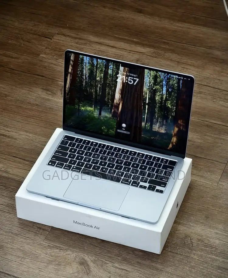 Laptop Apple MacBook Air 16GB Apple M4 SSD 256GB