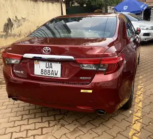 Toyota Mark X 2.5 AWD 2014 Red