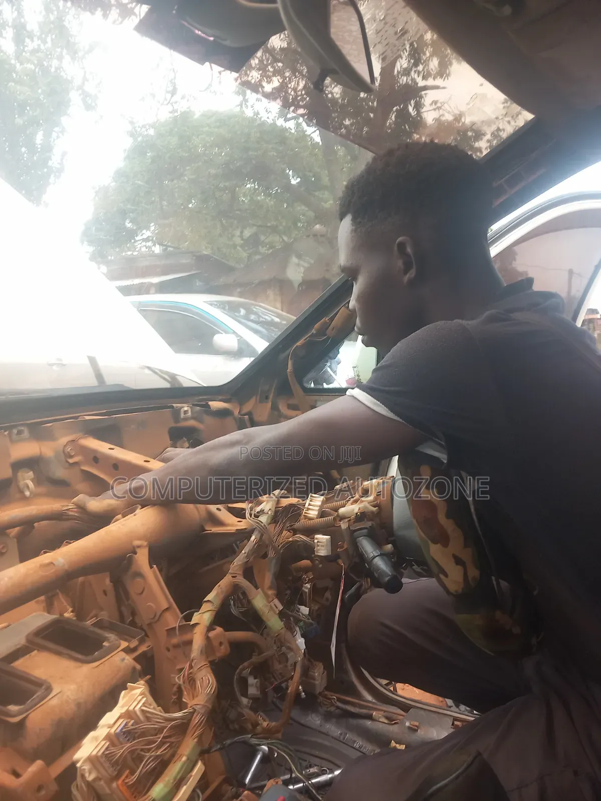 Mobile General Mechanic for All Types of Cars and Wiring