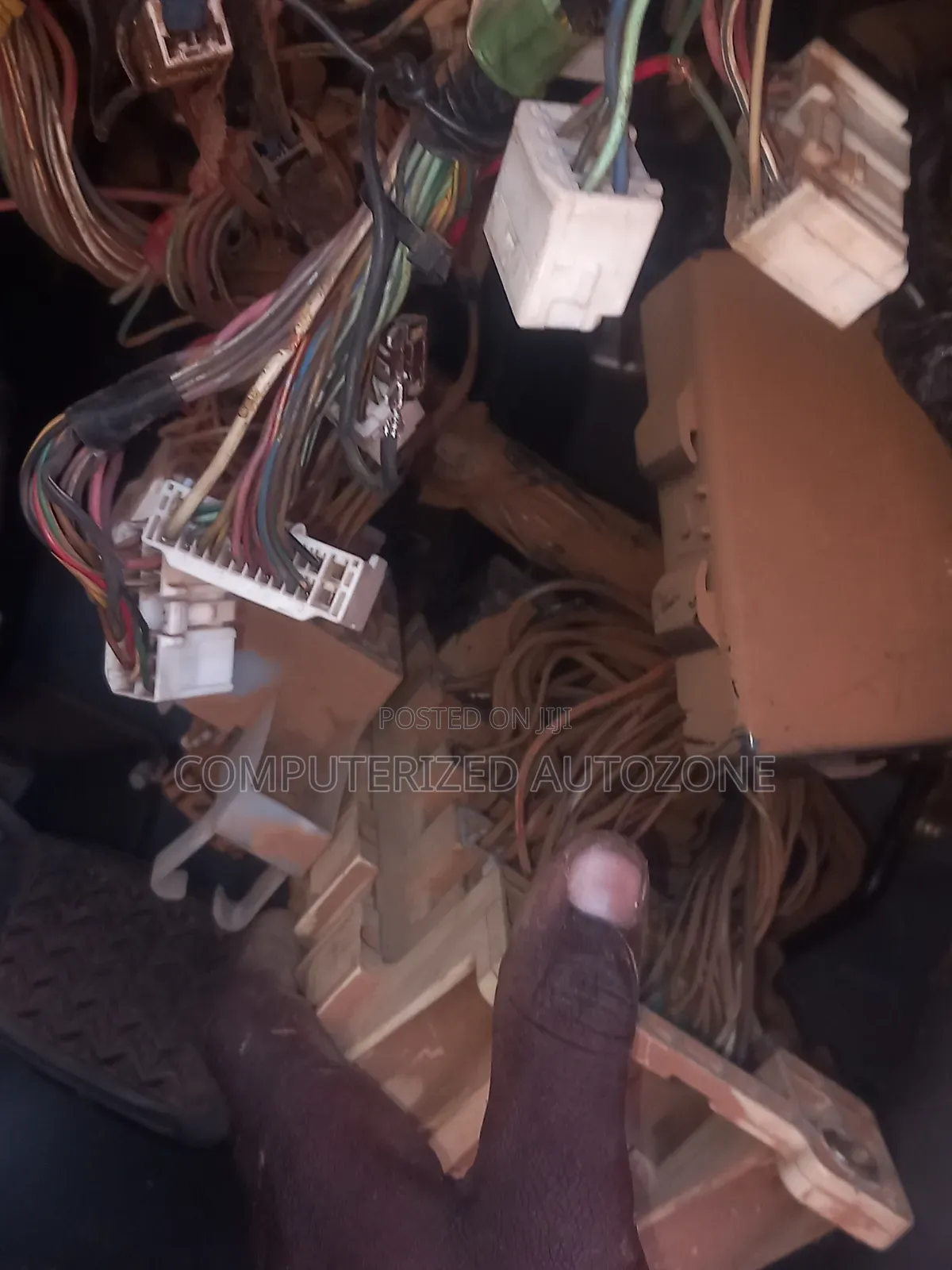 Mobile General Mechanic for All Types of Cars and Wiring