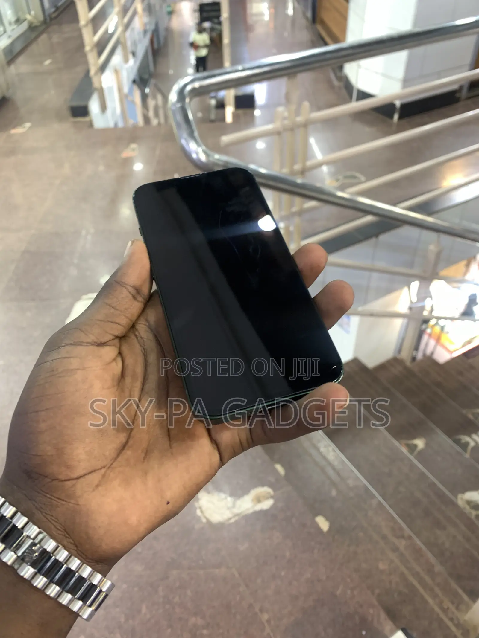 New Apple iPhone 13 128 GB Green