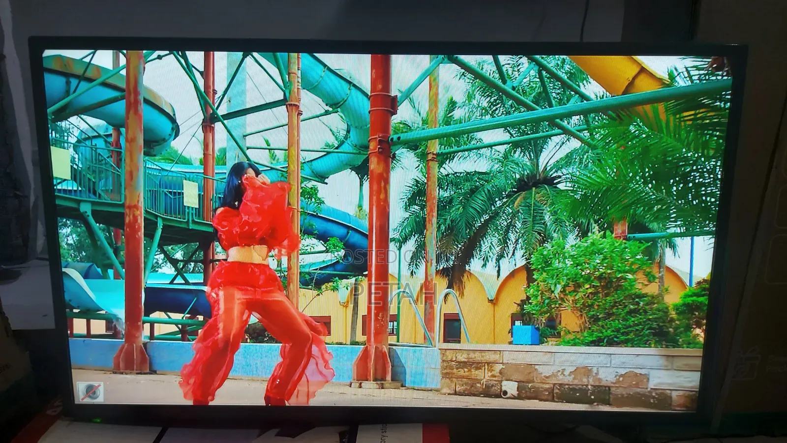 Pixel 40 Inches Used