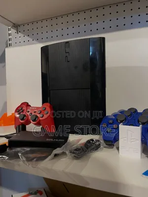 Playstation 3: 2 Pads, 15 Games Inside, You'll Forget to Eat Lunch