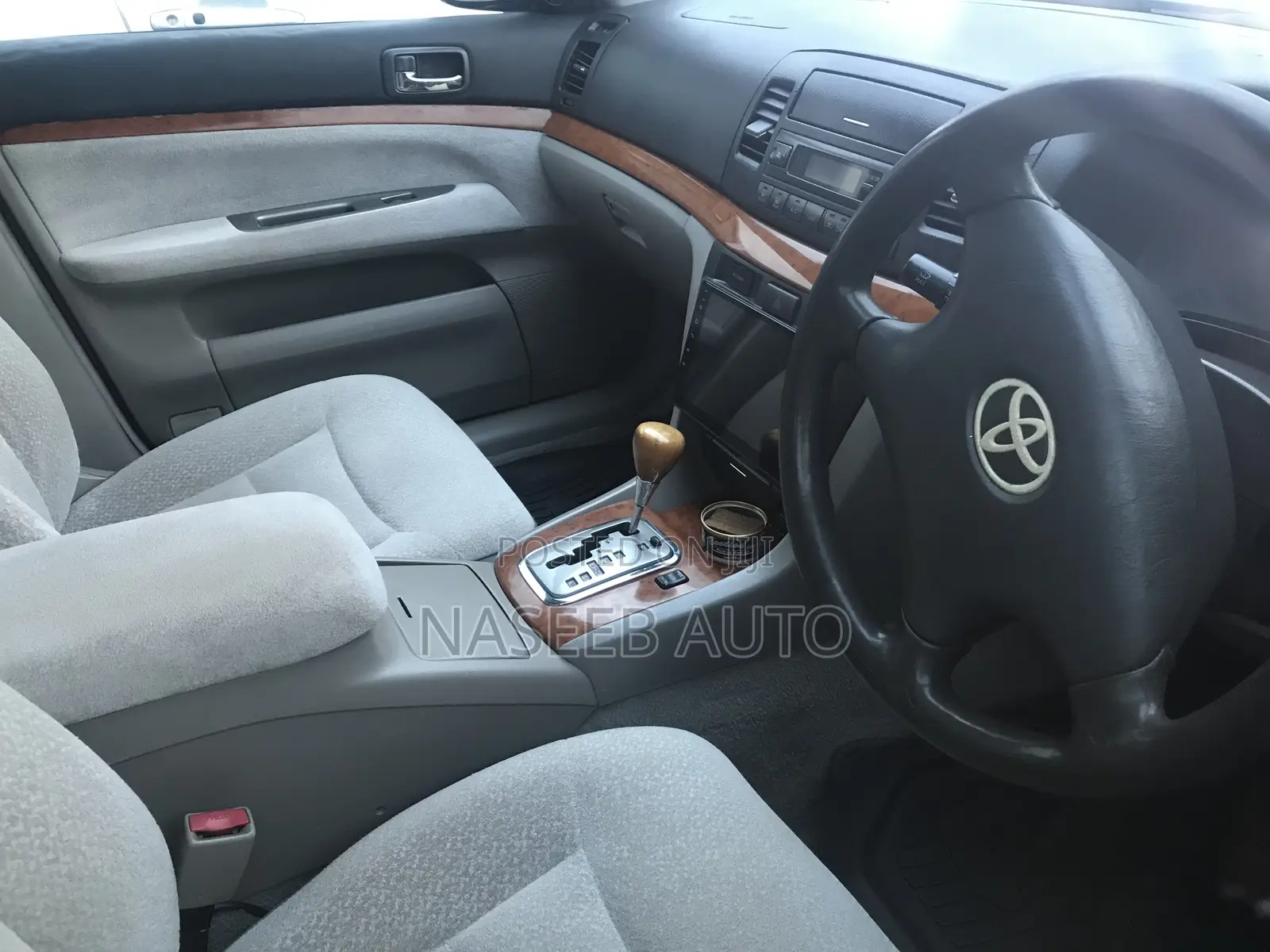 Toyota Mark II 2004 Maroon