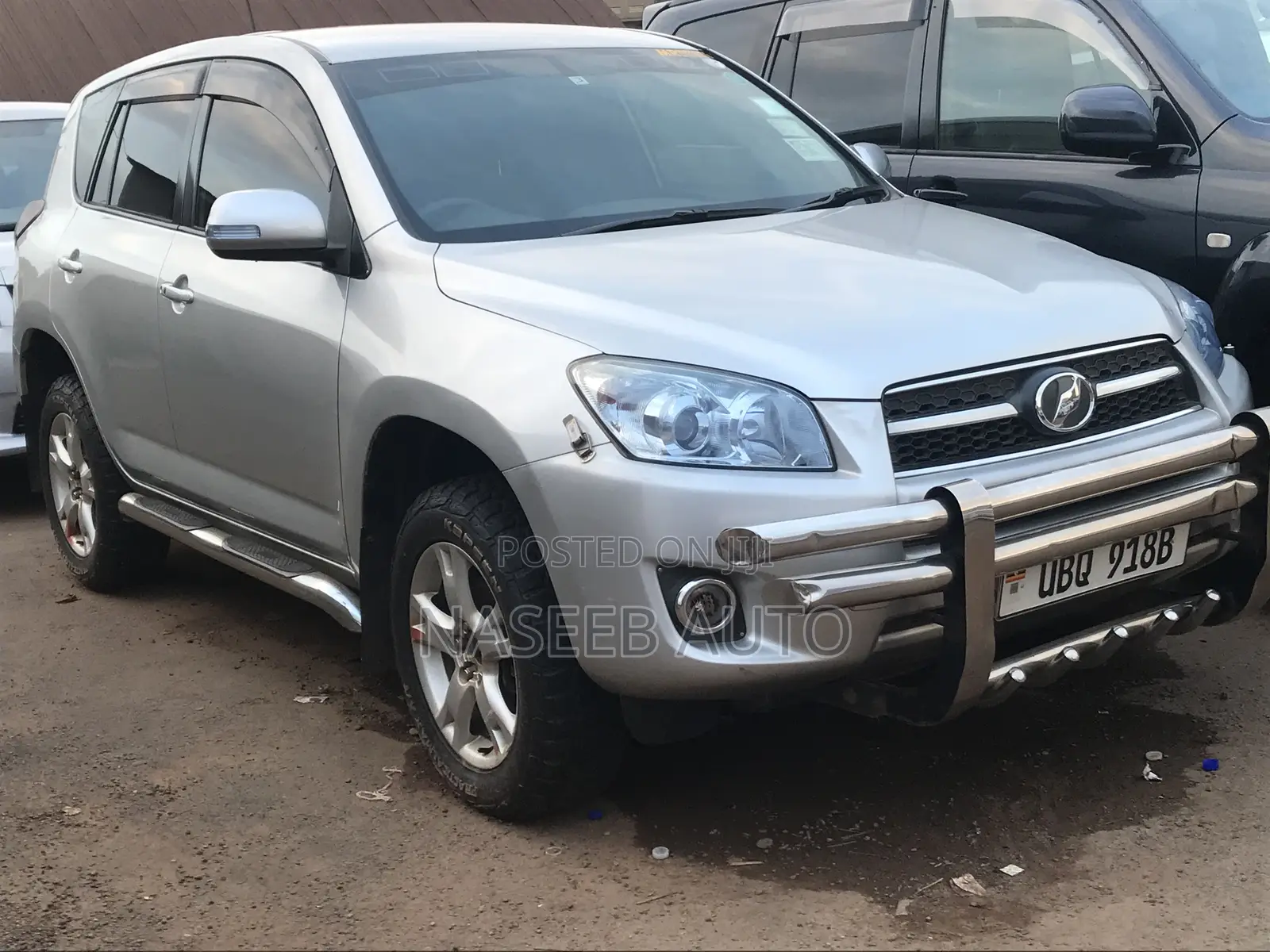 Toyota RAV4 2010 Silver