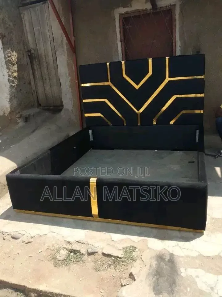 Classic Bed With Golden Strips