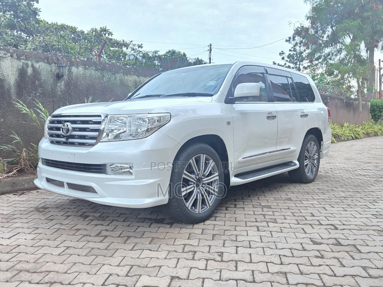 Toyota Land Cruiser 2009 Pearl