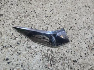 Landcruiser Lc150 Chrome Headlight / Headlamp Molding / Garnish
