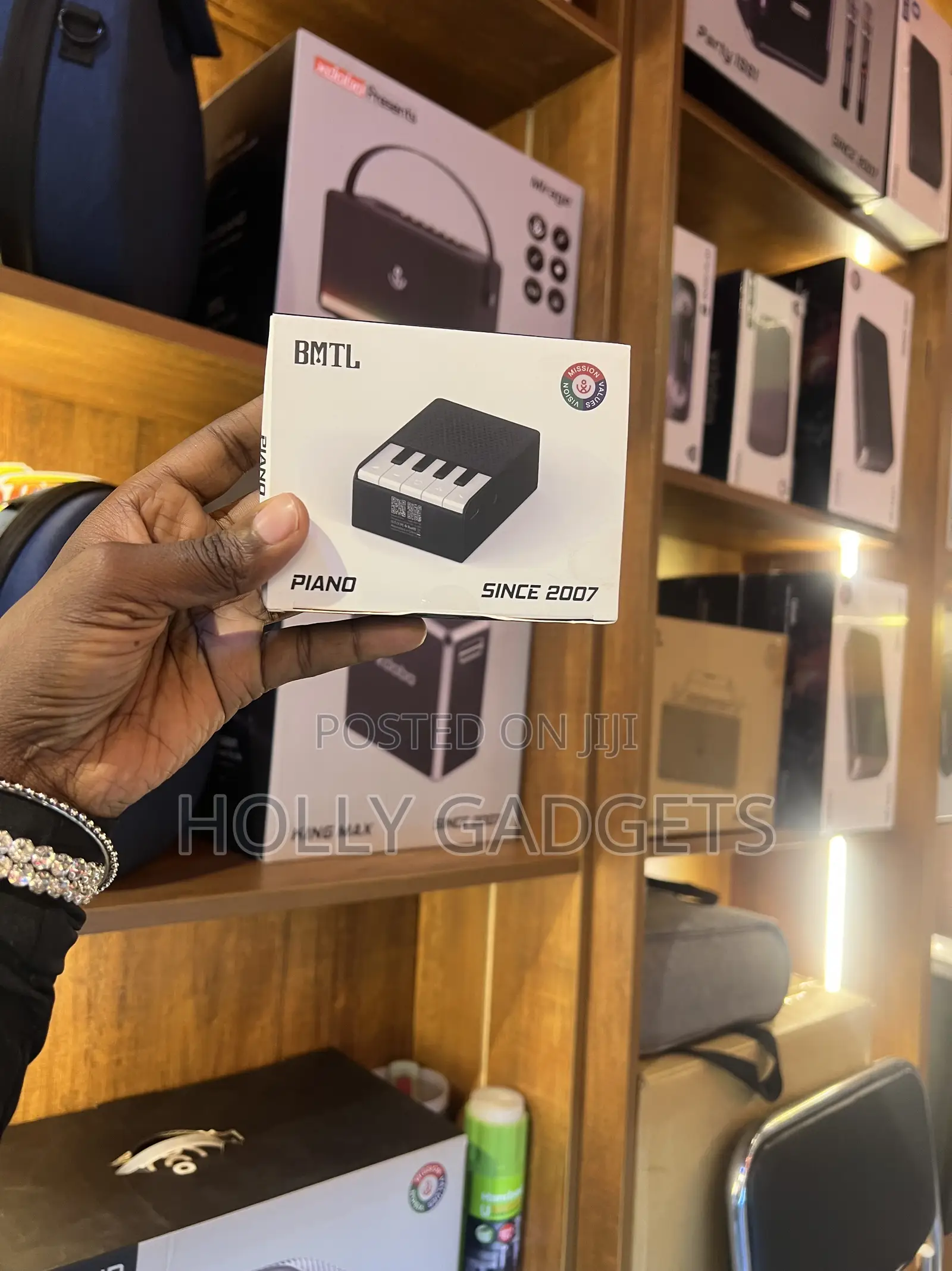 Xdobo Piano Portable Bluetooth Speaker