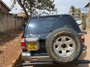 Nissan Terrano 2008 Black