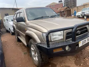 Toyota Hilux Surf 2008 Yellow
