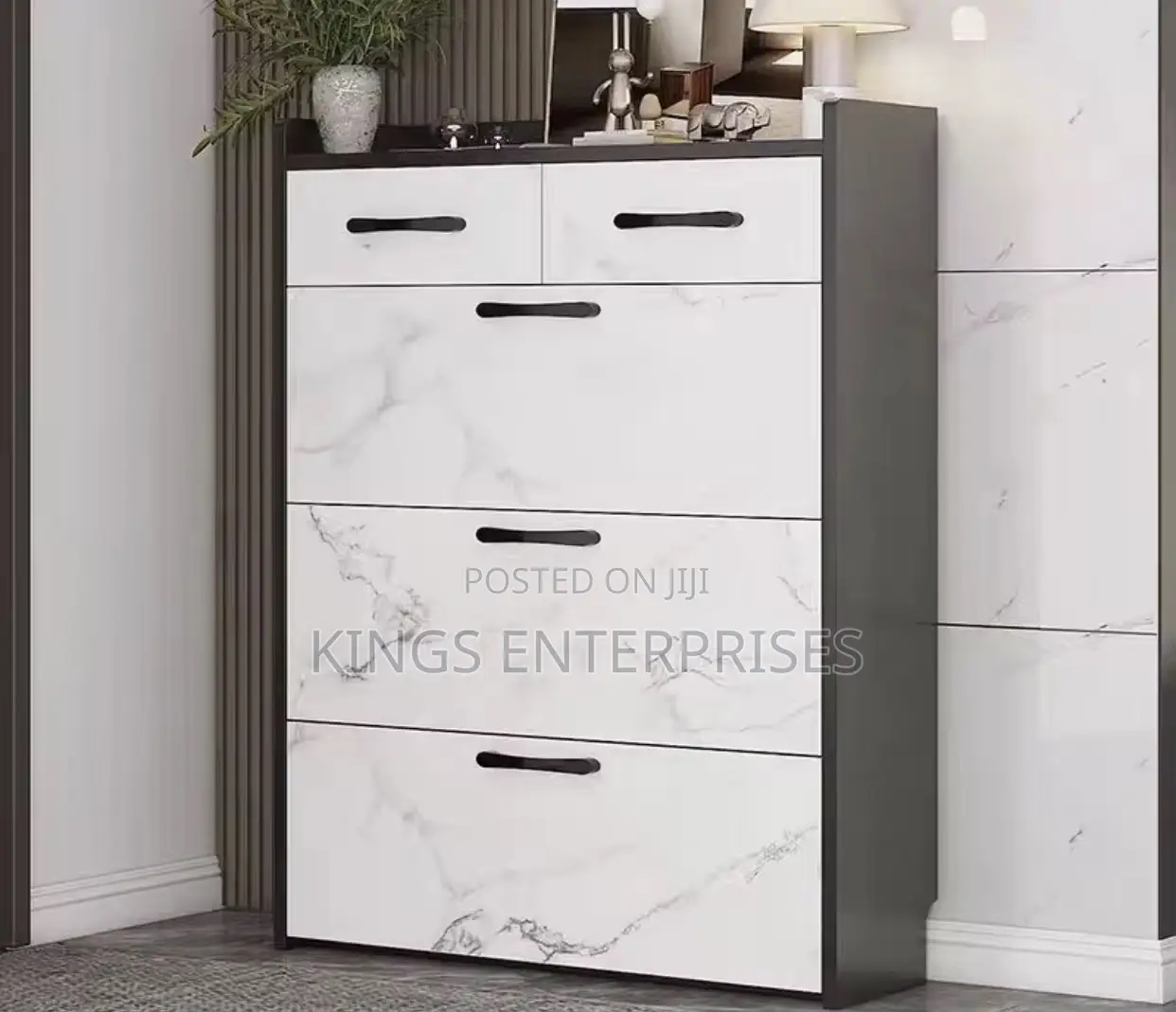 Modern Luxurious Shoe Cabinet/Rack (12 Pairs)