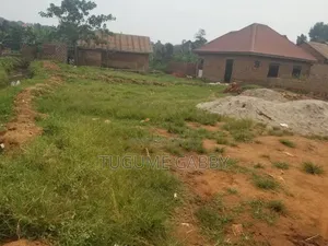 Land for Sale in Kasangati It Is 50 X20x22
