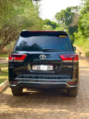 Toyota Land Cruiser 2018 Black