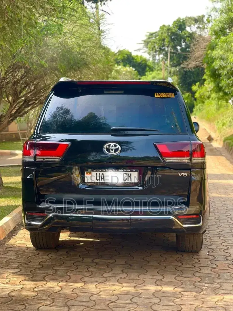 Toyota Land Cruiser 2018 Black