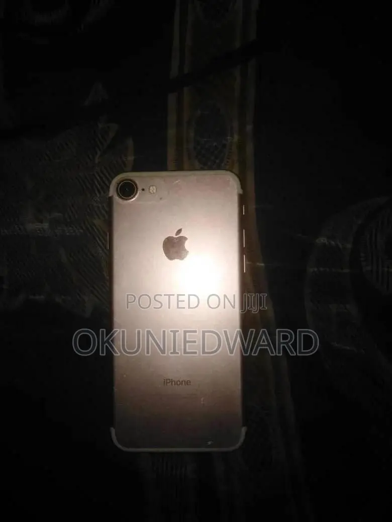 Apple iPhone 7 128 GB Rose Gold