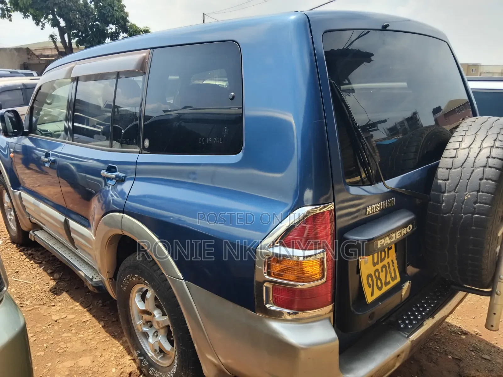 Mitsubishi Pajero 2001 Blue