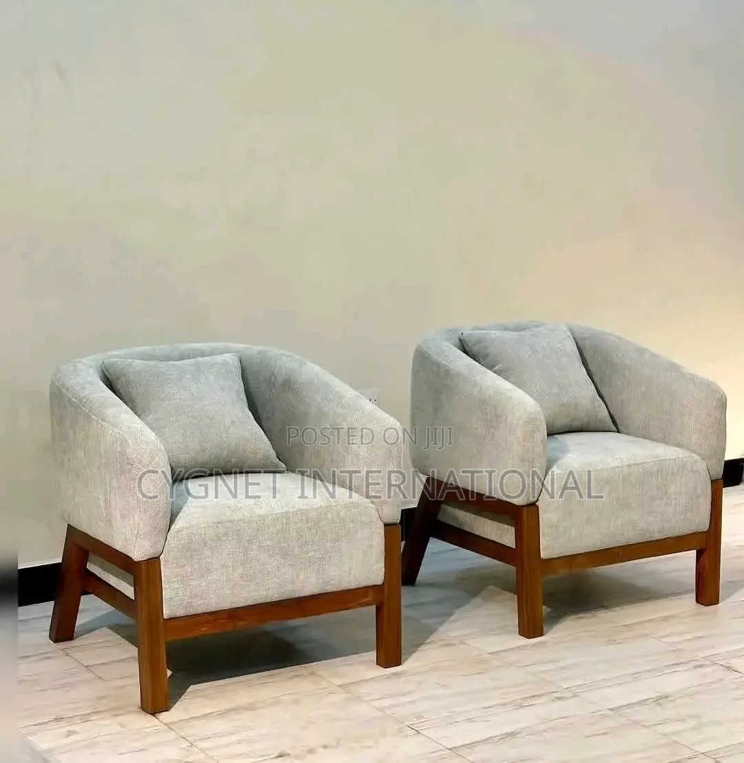 Executive Modern Sofa Set 6seaters